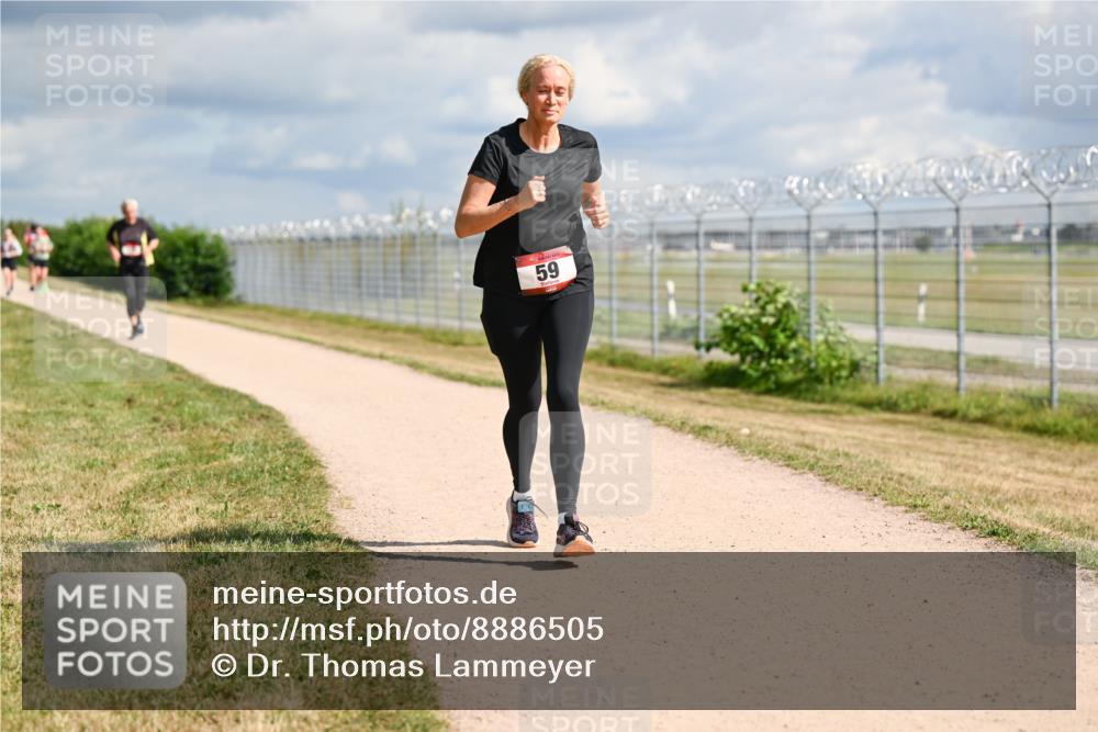 14.09.2025 - Airport Race Dr. Thomas Lammeyer http://msf.ph/oto/8886505 14.09.2025 12:46:44 Laufen 59 meine-sportfotos.de