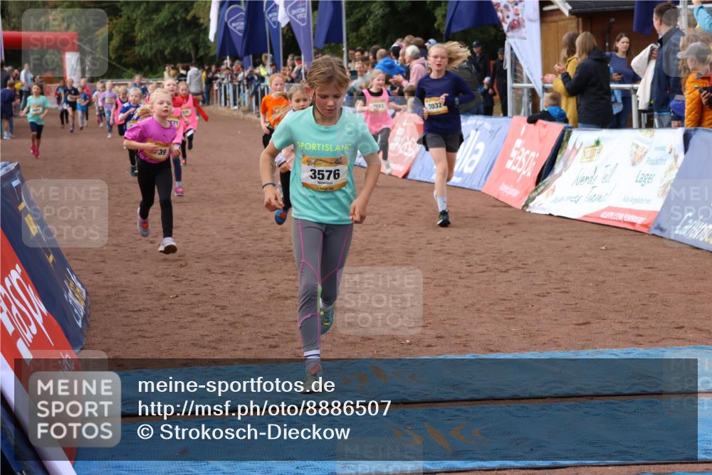 14.09.2025 - Airport Race Strokosch-Dieckow http://msf.ph/oto/8886507 14.09.2025 10:29:56 Ziel 3032, 3038, 3124, 3141, 3310, 3311, 3320, 3325, 3335, 3336, 3482, 3576, 3583, 3593, 3721, 3739, 3741 meine-sportfotos.de