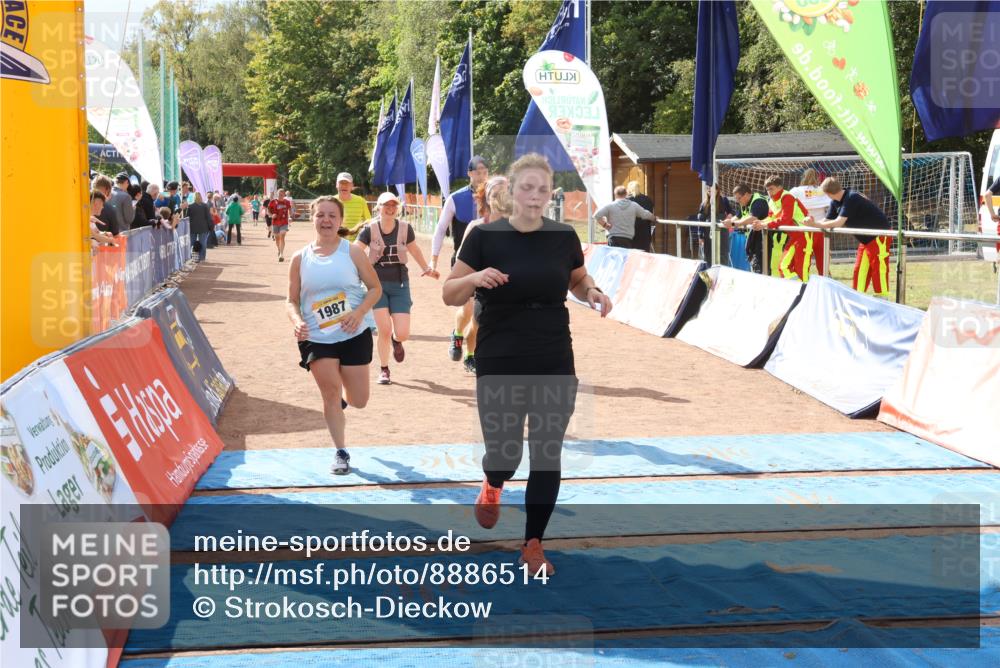 14.09.2025 - Airport Race Strokosch-Dieckow http://msf.ph/oto/8886514 14.09.2025 12:52:54 Ziel 990, 1098, 1283, 1306, 1503, 1696, 1788, 1987 meine-sportfotos.de