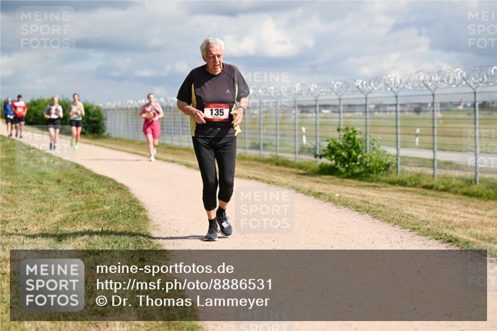 14.09.2025 - Airport Race Dr. Thomas Lammeyer http://msf.ph/oto/8886531 14.09.2025 12:46:55 Laufen 135 meine-sportfotos.de