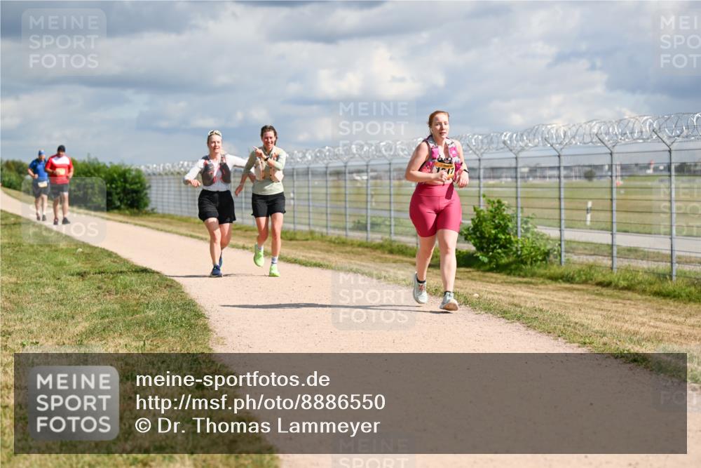 14.09.2025 - Airport Race Dr. Thomas Lammeyer http://msf.ph/oto/8886550 14.09.2025 12:47:01 Laufen  meine-sportfotos.de