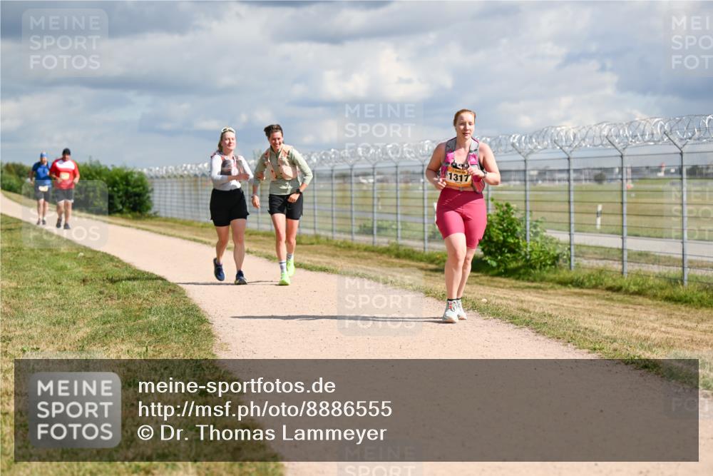 14.09.2025 - Airport Race Dr. Thomas Lammeyer http://msf.ph/oto/8886555 14.09.2025 12:47:01 Laufen 1317 meine-sportfotos.de
