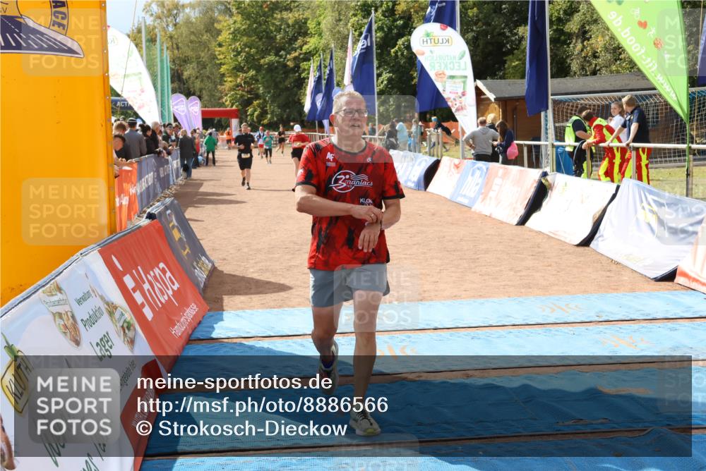 14.09.2025 - Airport Race Strokosch-Dieckow http://msf.ph/oto/8886566 14.09.2025 12:53:04 Ziel 438, 1212, 1306 meine-sportfotos.de