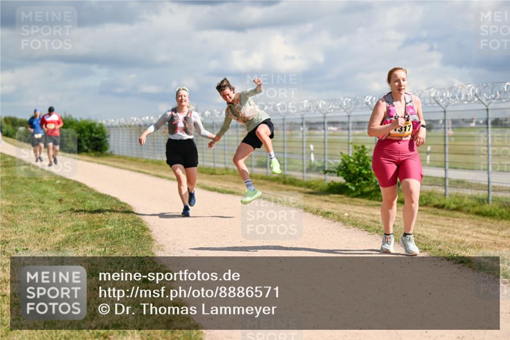 14.09.2025 - Airport Race Dr. Thomas Lammeyer http://msf.ph/oto/8886571 14.09.2025 12:47:02 Laufen 317 meine-sportfotos.de
