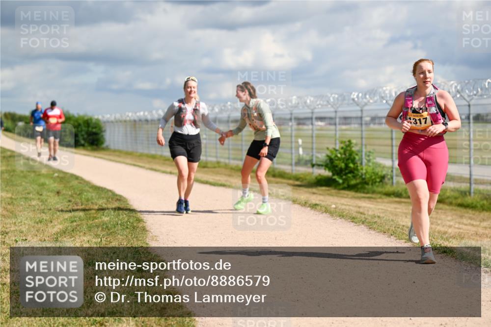 14.09.2025 - Airport Race Dr. Thomas Lammeyer http://msf.ph/oto/8886579 14.09.2025 12:47:03 Laufen 317 meine-sportfotos.de