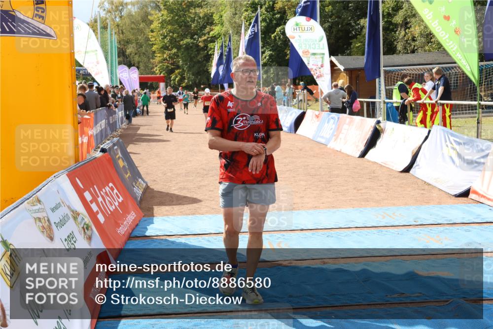 14.09.2025 - Airport Race Strokosch-Dieckow http://msf.ph/oto/8886580 14.09.2025 12:53:04 Ziel 438, 1212, 1306 meine-sportfotos.de