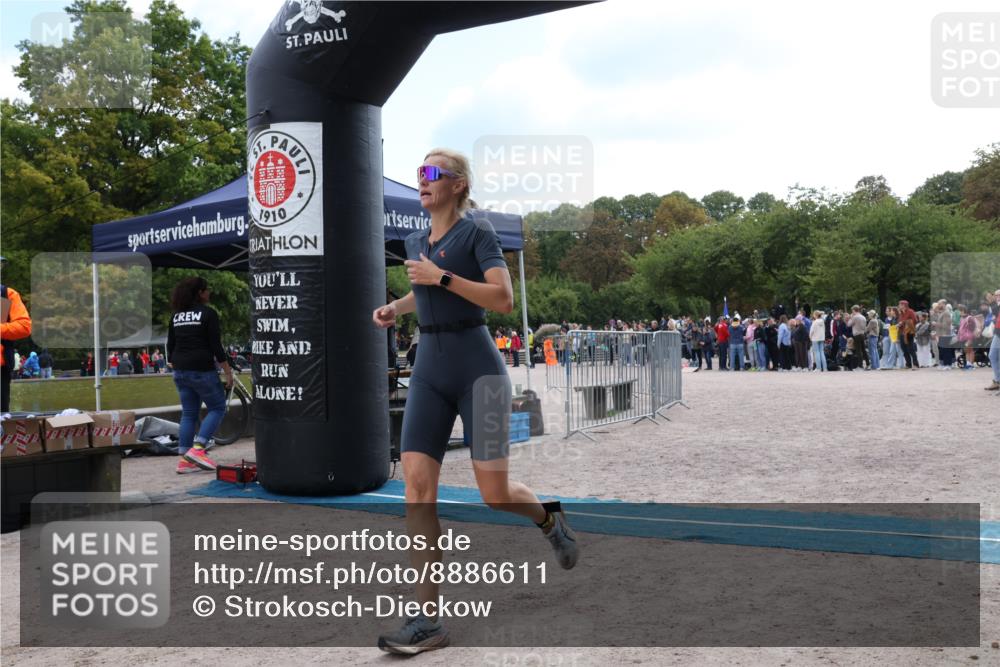 14.09.2025 - Stadtparktriathlon Strokosch-Dieckow http://msf.ph/oto/8886611 14.09.2025 11:23:31 Ziel 659 meine-sportfotos.de