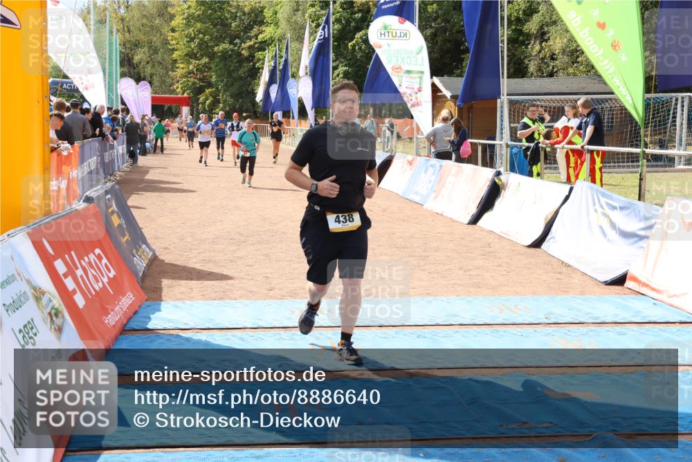 14.09.2025 - Airport Race Strokosch-Dieckow http://msf.ph/oto/8886640 14.09.2025 12:53:12 Ziel 47, 438, 1212 meine-sportfotos.de