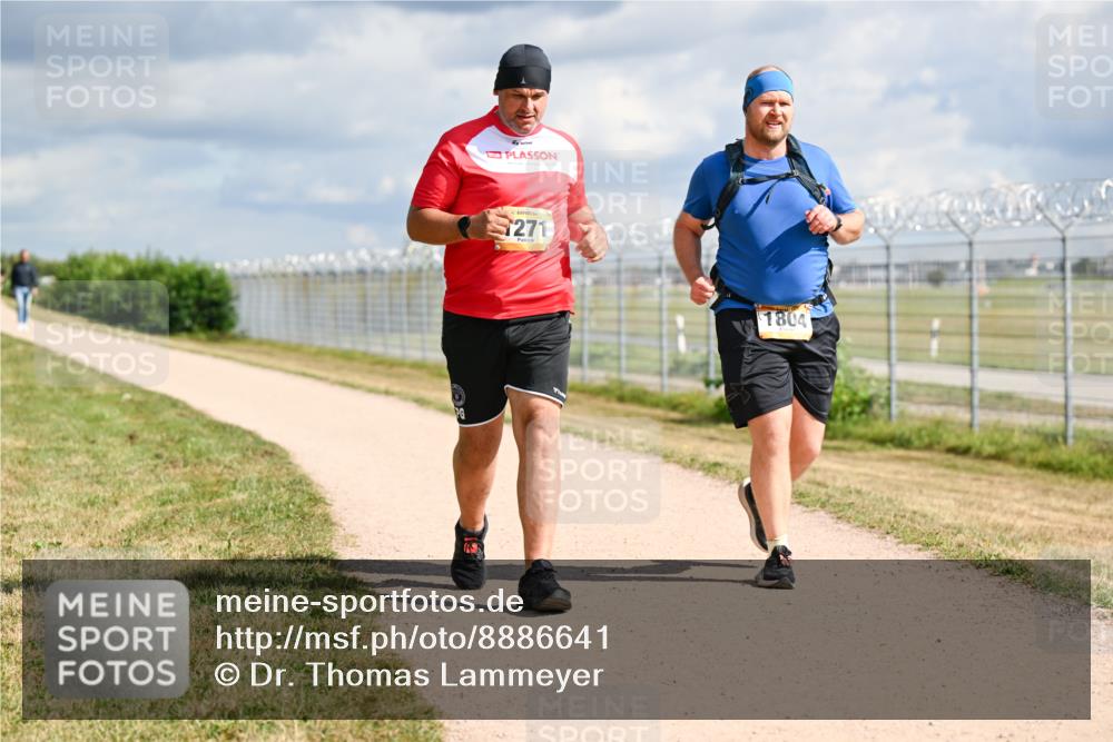 14.09.2025 - Airport Race Dr. Thomas Lammeyer http://msf.ph/oto/8886641 14.09.2025 12:47:16 Laufen 271, 1804 meine-sportfotos.de