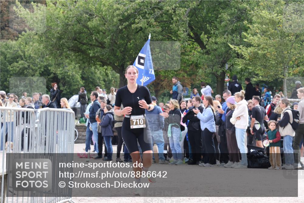 14.09.2025 - Stadtparktriathlon Strokosch-Dieckow http://msf.ph/oto/8886642 14.09.2025 11:25:11 Ziel 710 meine-sportfotos.de