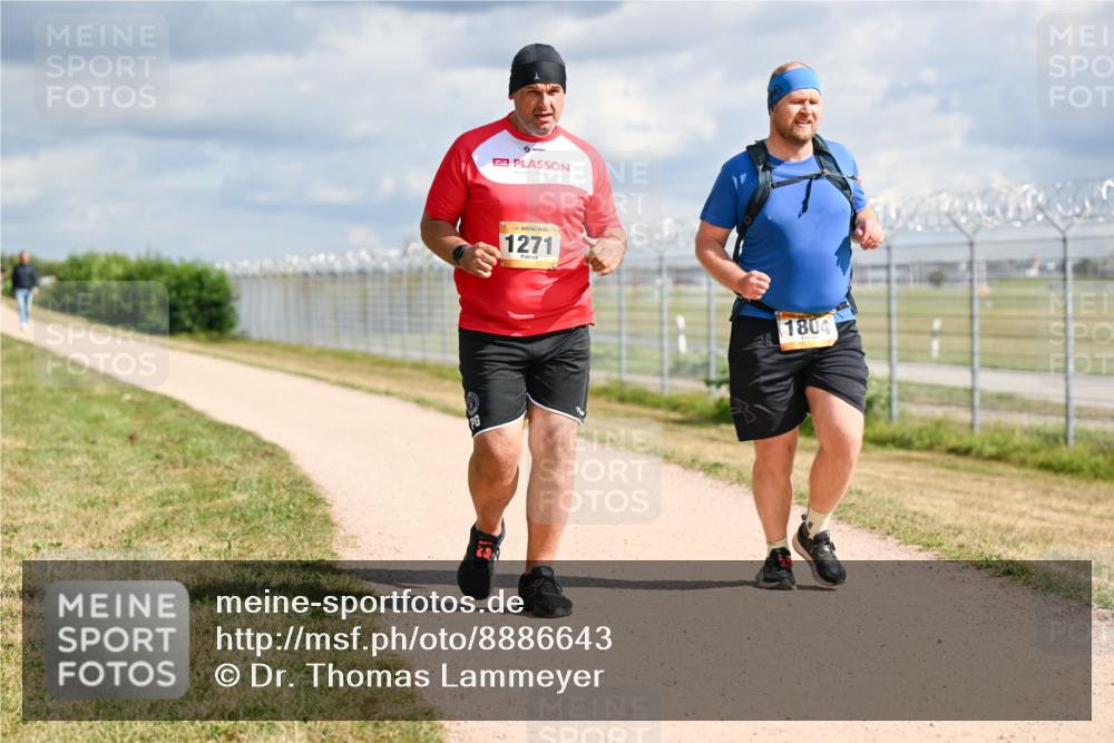 14.09.2025 - Airport Race Dr. Thomas Lammeyer http://msf.ph/oto/8886643 14.09.2025 12:47:16 Laufen 1271, 1804 meine-sportfotos.de