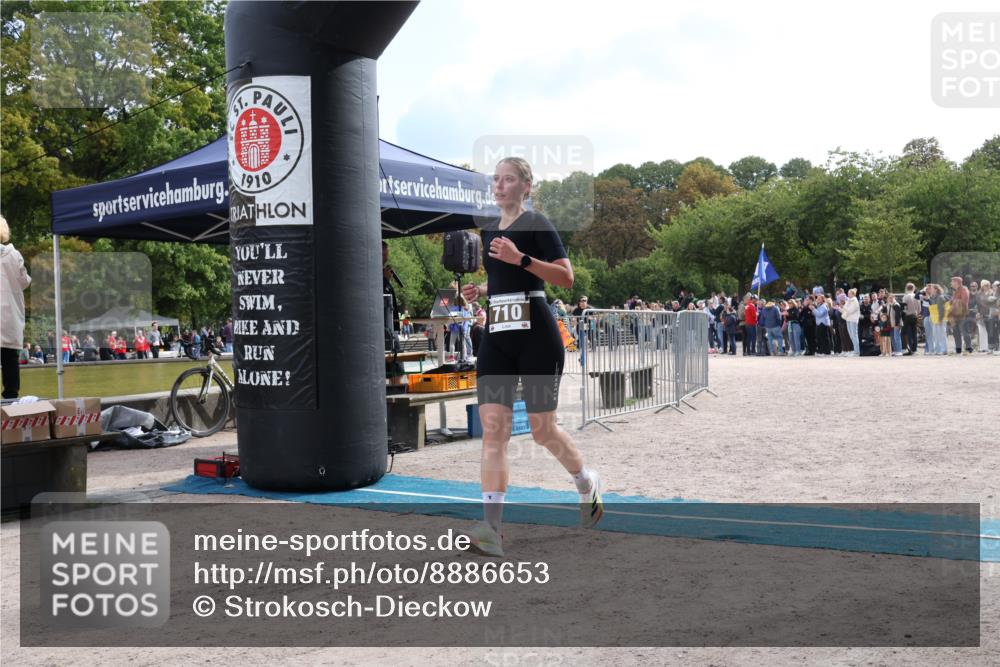14.09.2025 - Stadtparktriathlon Strokosch-Dieckow http://msf.ph/oto/8886653 14.09.2025 11:25:15 Ziel 622, 710 meine-sportfotos.de