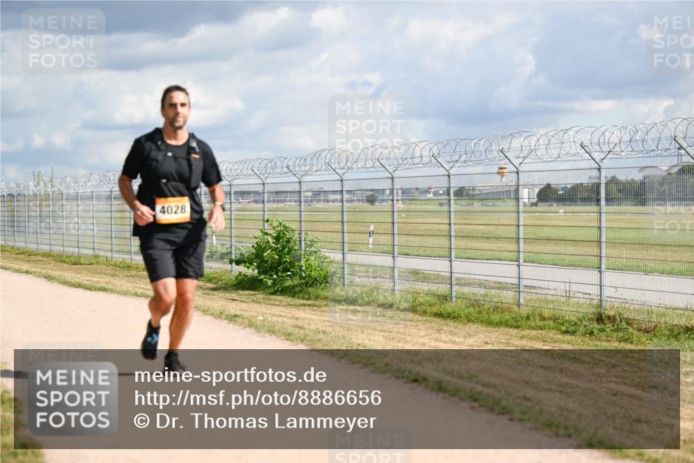 14.09.2025 - Airport Race Dr. Thomas Lammeyer http://msf.ph/oto/8886656 14.09.2025 12:47:51 Laufen 4028 meine-sportfotos.de