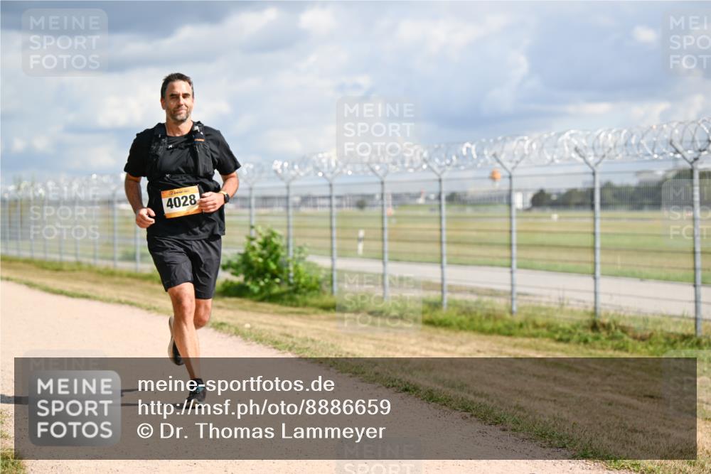 14.09.2025 - Airport Race Dr. Thomas Lammeyer http://msf.ph/oto/8886659 14.09.2025 12:47:51 Laufen 4028 meine-sportfotos.de