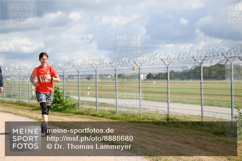 14.09.2025 - Airport Race Dr. Thomas Lammeyer http://msf.ph/oto/8886680 14.09.2025 12:47:58 Laufen  meine-sportfotos.de