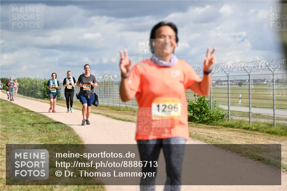 14.09.2025 - Airport Race Dr. Thomas Lammeyer http://msf.ph/oto/8886713 14.09.2025 12:48:07 Laufen 1596, 159, 1304, 1296 meine-sportfotos.de