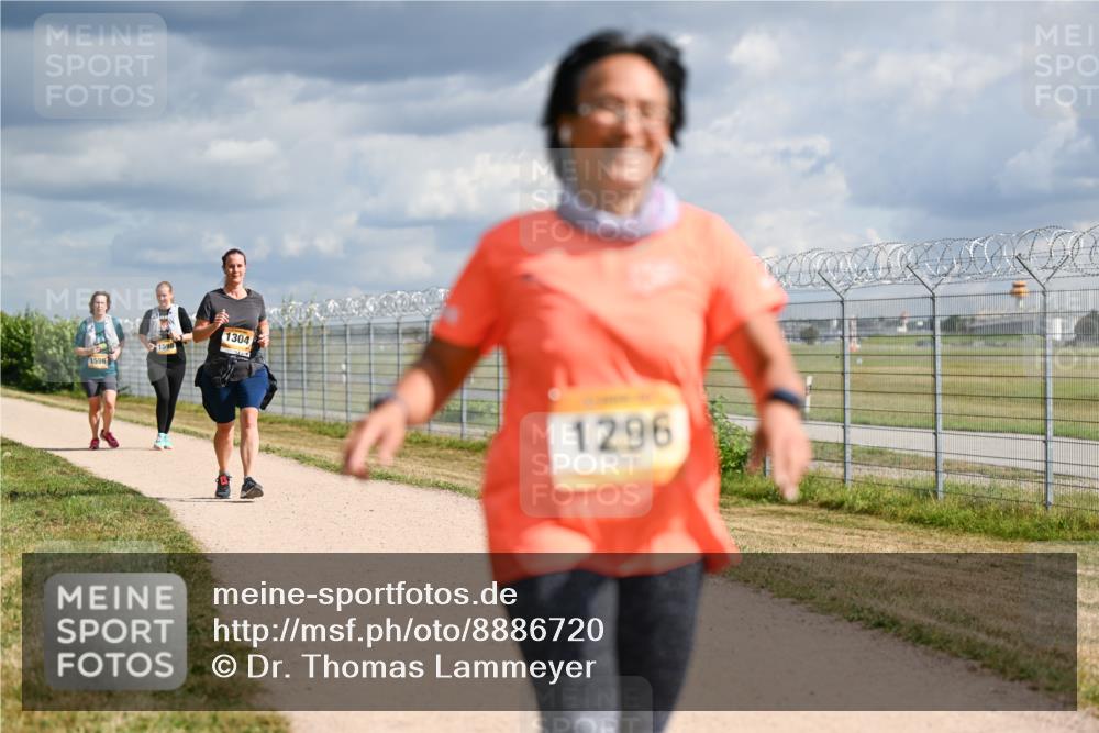 14.09.2025 - Airport Race Dr. Thomas Lammeyer http://msf.ph/oto/8886720 14.09.2025 12:48:07 Laufen 1596, 1598, 1304, 1296 meine-sportfotos.de