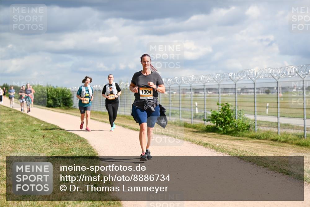14.09.2025 - Airport Race Dr. Thomas Lammeyer http://msf.ph/oto/8886734 14.09.2025 12:48:09 Laufen 1304, 1304 meine-sportfotos.de