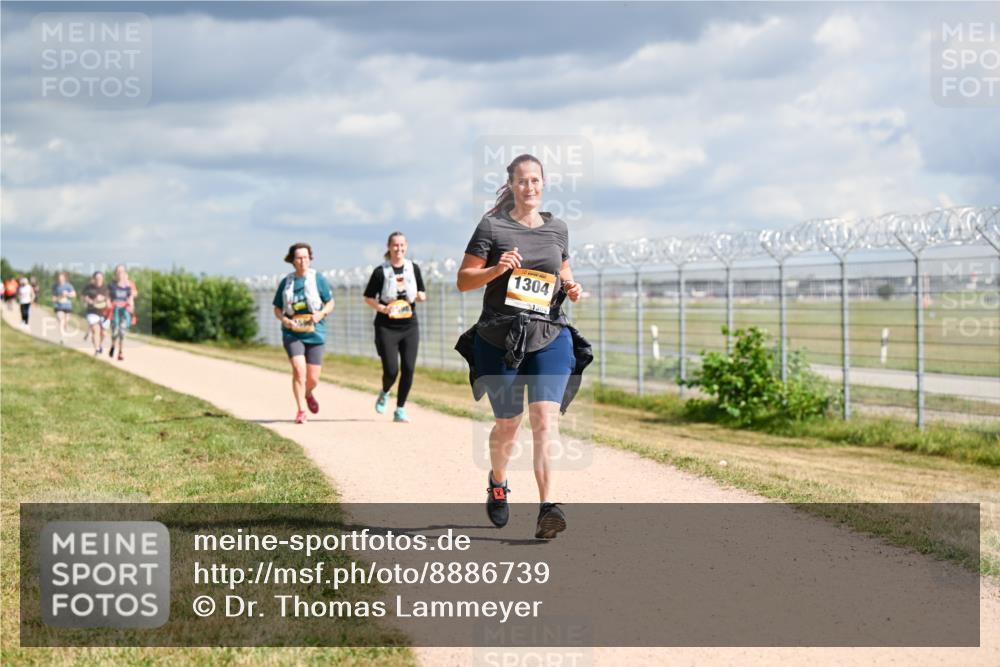 14.09.2025 - Airport Race Dr. Thomas Lammeyer http://msf.ph/oto/8886739 14.09.2025 12:48:10 Laufen 1304, 1304 meine-sportfotos.de
