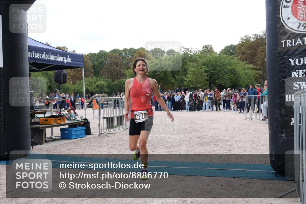 14.09.2025 - Stadtparktriathlon Strokosch-Dieckow http://msf.ph/oto/8886770 14.09.2025 11:27:11 Ziel 681 meine-sportfotos.de