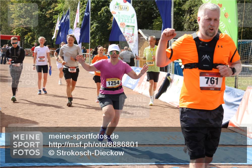 14.09.2025 - Airport Race Strokosch-Dieckow http://msf.ph/oto/8886801 14.09.2025 12:53:34 Ziel 40, 547, 634, 680, 761, 857, 1254, 1261, 1931 meine-sportfotos.de