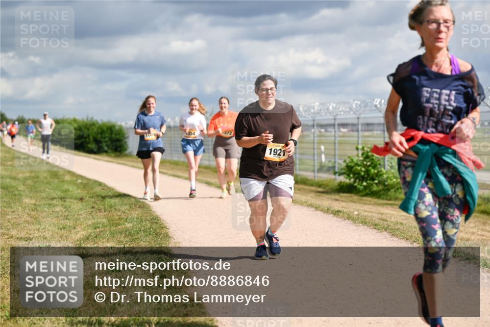 14.09.2025 - Airport Race Dr. Thomas Lammeyer http://msf.ph/oto/8886846 14.09.2025 12:48:27 Laufen 1921 meine-sportfotos.de