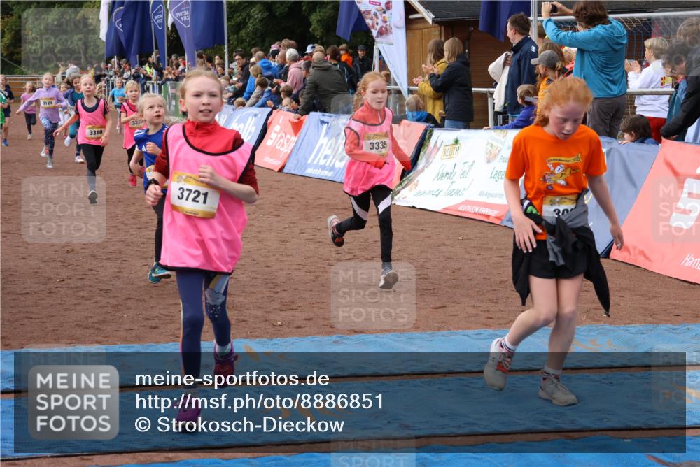 14.09.2025 - Airport Race Strokosch-Dieckow http://msf.ph/oto/8886851 14.09.2025 10:30:01 Ziel 3032, 3038, 3124, 3141, 3250, 3310, 3320, 3335, 3380, 3385, 3390, 3576, 3583, 3593, 3721, 3739, 3741, 3747 meine-sportfotos.de