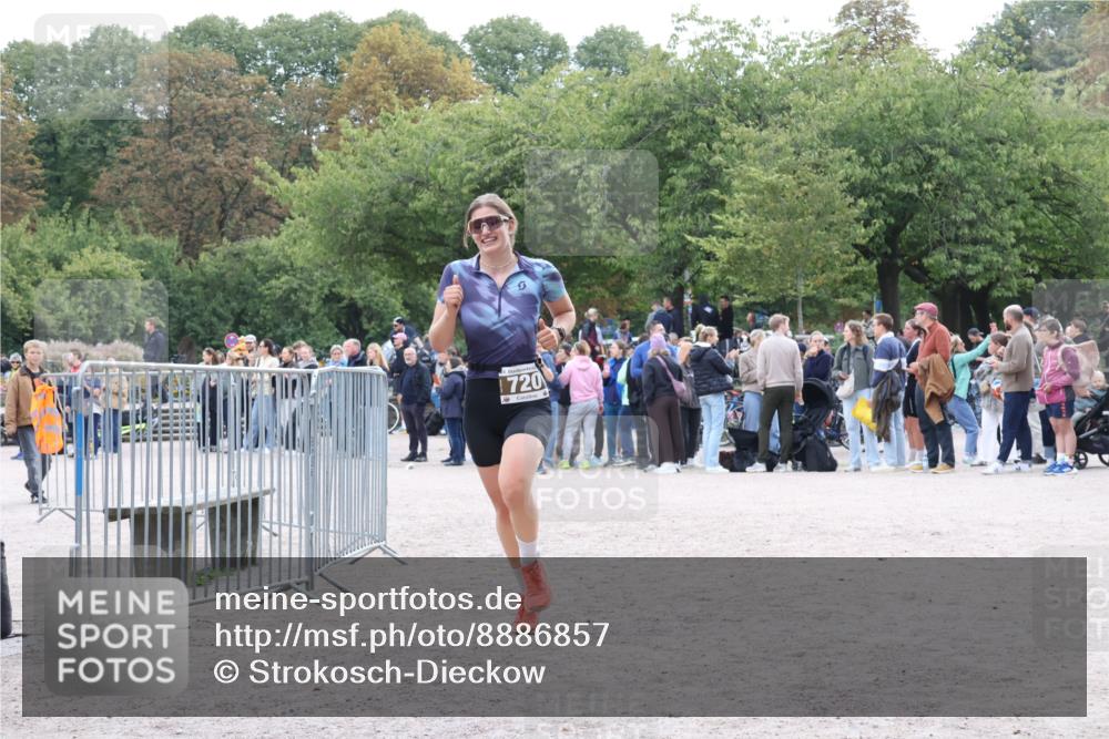 14.09.2025 - Stadtparktriathlon Strokosch-Dieckow http://msf.ph/oto/8886857 14.09.2025 11:29:49 Ziel 720 meine-sportfotos.de