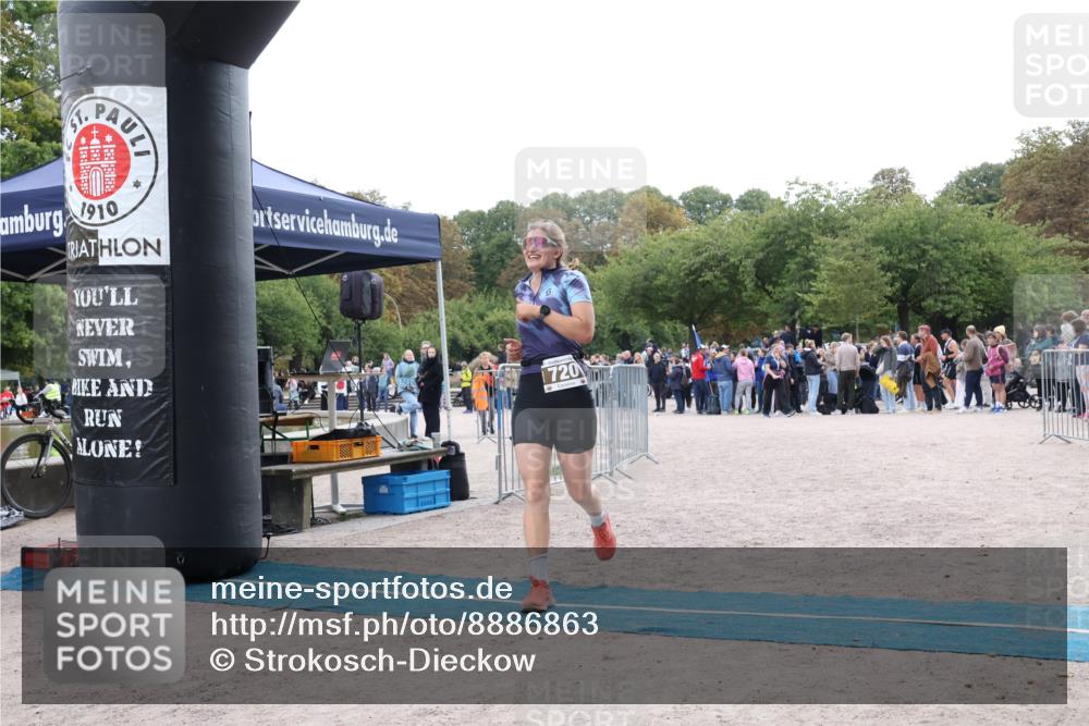 14.09.2025 - Stadtparktriathlon Strokosch-Dieckow http://msf.ph/oto/8886863 14.09.2025 11:29:51 Ziel 720 meine-sportfotos.de