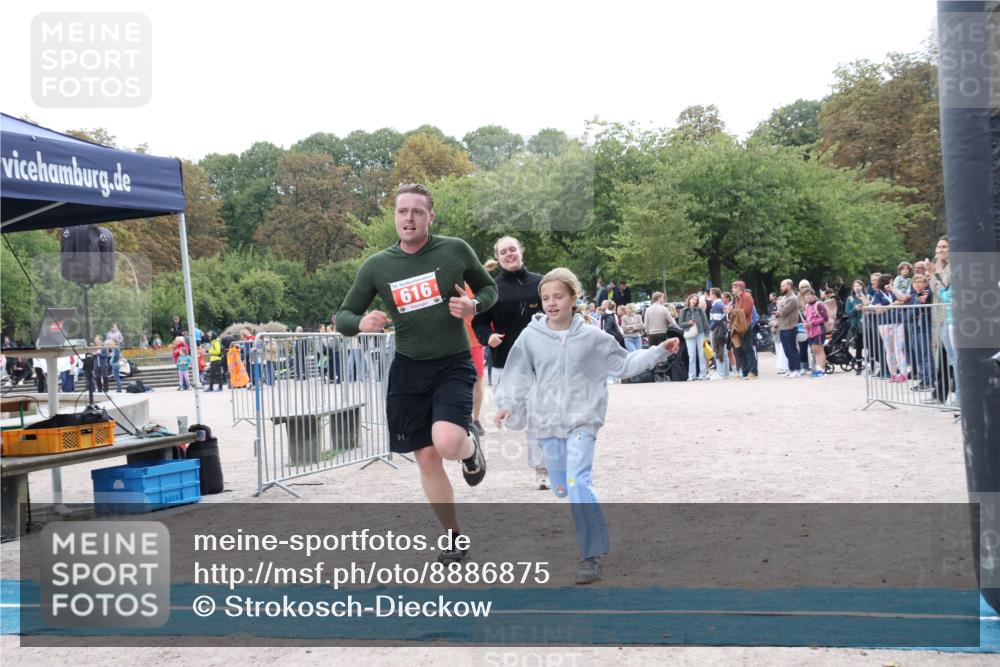 14.09.2025 - Stadtparktriathlon Strokosch-Dieckow http://msf.ph/oto/8886875 14.09.2025 11:30:30 Ziel 616 meine-sportfotos.de