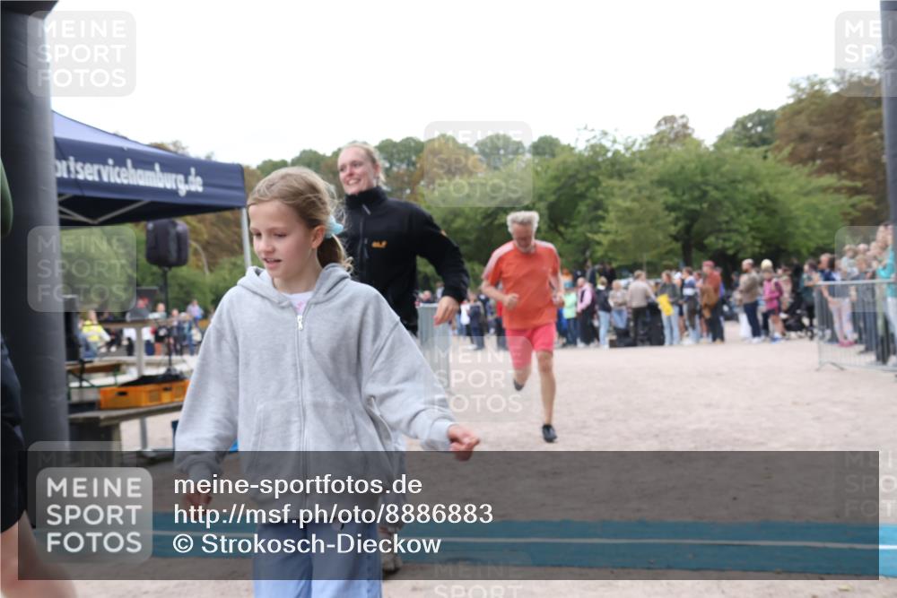 14.09.2025 - Stadtparktriathlon Strokosch-Dieckow http://msf.ph/oto/8886883 14.09.2025 11:30:32 Ziel 616, 639 meine-sportfotos.de