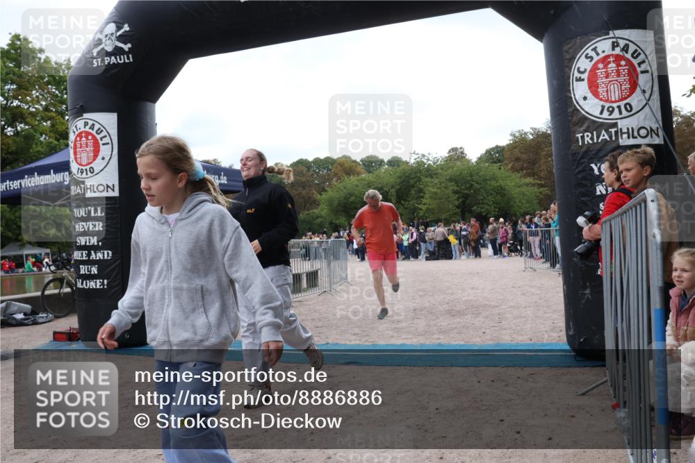 14.09.2025 - Stadtparktriathlon Strokosch-Dieckow http://msf.ph/oto/8886886 14.09.2025 11:30:32 Ziel 616, 639 meine-sportfotos.de