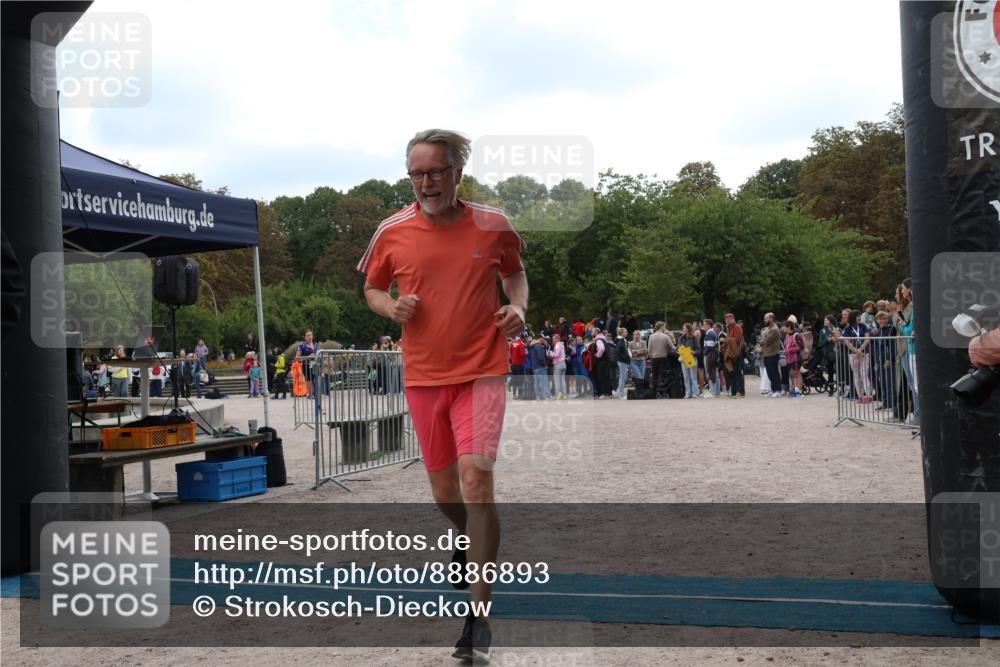 14.09.2025 - Stadtparktriathlon Strokosch-Dieckow http://msf.ph/oto/8886893 14.09.2025 11:30:33 Ziel 616, 639 meine-sportfotos.de