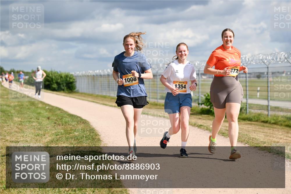 14.09.2025 - Airport Race Dr. Thomas Lammeyer http://msf.ph/oto/8886903 14.09.2025 12:48:31 Laufen 1008, 1354, 372 meine-sportfotos.de