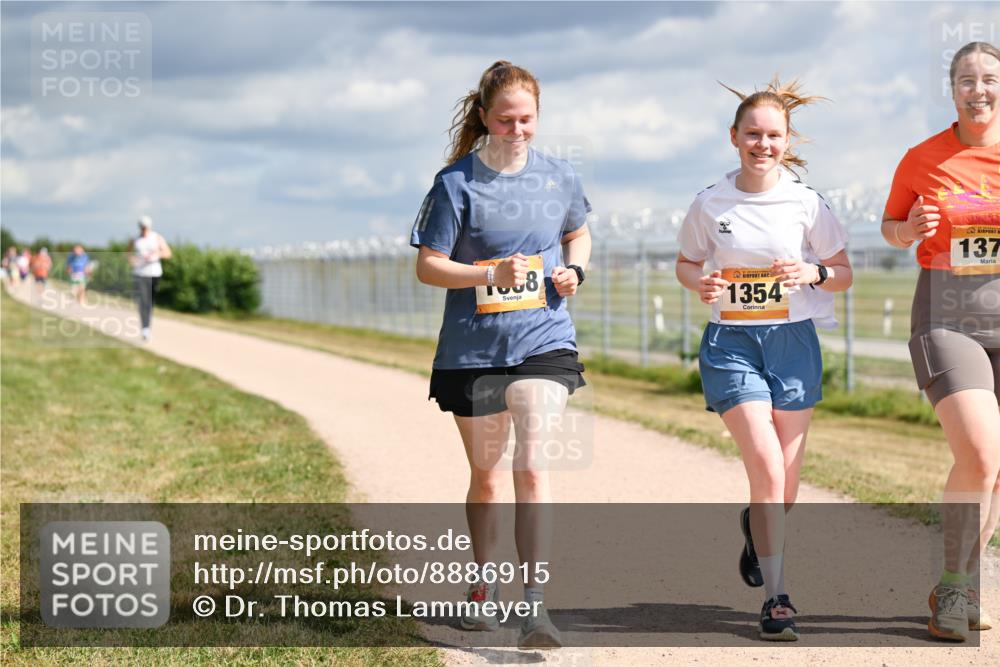 14.09.2025 - Airport Race Dr. Thomas Lammeyer http://msf.ph/oto/8886915 14.09.2025 12:48:32 Laufen 1008, 1354, 137 meine-sportfotos.de