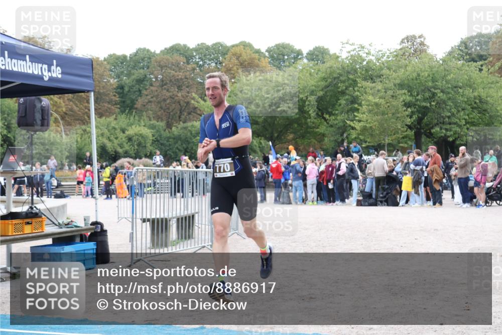 14.09.2025 - Stadtparktriathlon Strokosch-Dieckow http://msf.ph/oto/8886917 14.09.2025 11:31:08 Ziel 770 meine-sportfotos.de