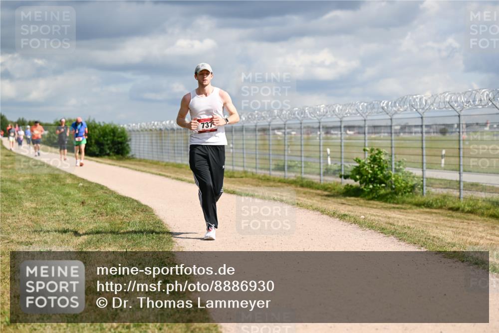 14.09.2025 - Airport Race Dr. Thomas Lammeyer http://msf.ph/oto/8886930 14.09.2025 12:48:42 Laufen 737 meine-sportfotos.de