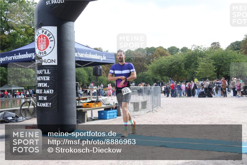14.09.2025 - Stadtparktriathlon Strokosch-Dieckow http://msf.ph/oto/8886963 14.09.2025 11:32:07 Ziel 651, 691, 788 meine-sportfotos.de