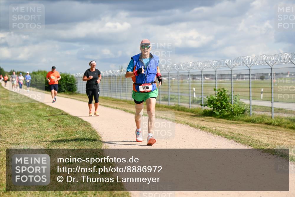 14.09.2025 - Airport Race Dr. Thomas Lammeyer http://msf.ph/oto/8886972 14.09.2025 12:48:55 Laufen 105 meine-sportfotos.de
