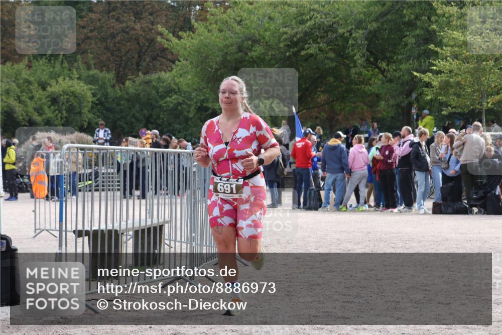 14.09.2025 - Stadtparktriathlon Strokosch-Dieckow http://msf.ph/oto/8886973 14.09.2025 11:32:12 Ziel 691, 788 meine-sportfotos.de