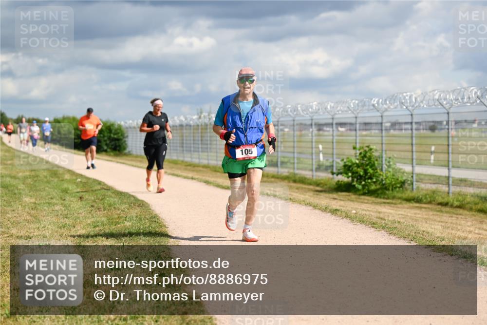 14.09.2025 - Airport Race Dr. Thomas Lammeyer http://msf.ph/oto/8886975 14.09.2025 12:48:55 Laufen 105 meine-sportfotos.de