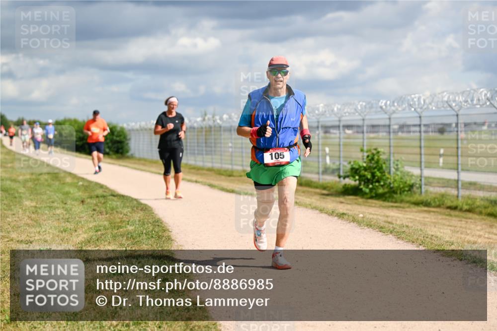 14.09.2025 - Airport Race Dr. Thomas Lammeyer http://msf.ph/oto/8886985 14.09.2025 12:48:55 Laufen 105 meine-sportfotos.de
