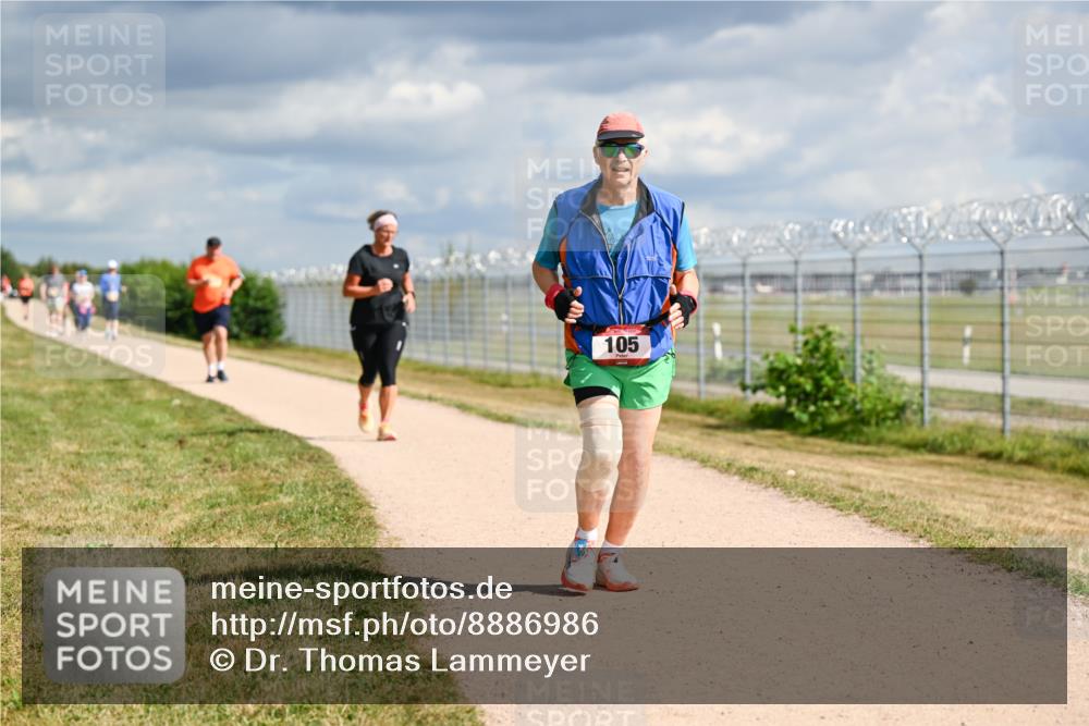 14.09.2025 - Airport Race Dr. Thomas Lammeyer http://msf.ph/oto/8886986 14.09.2025 12:48:56 Laufen 105 meine-sportfotos.de