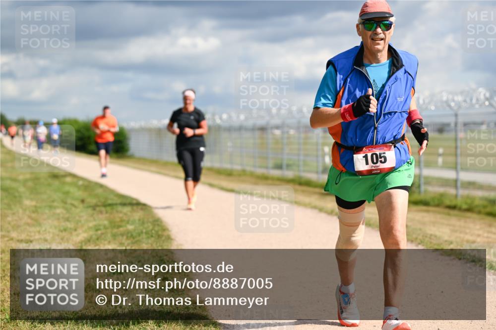 14.09.2025 - Airport Race Dr. Thomas Lammeyer http://msf.ph/oto/8887005 14.09.2025 12:48:57 Laufen 105 meine-sportfotos.de
