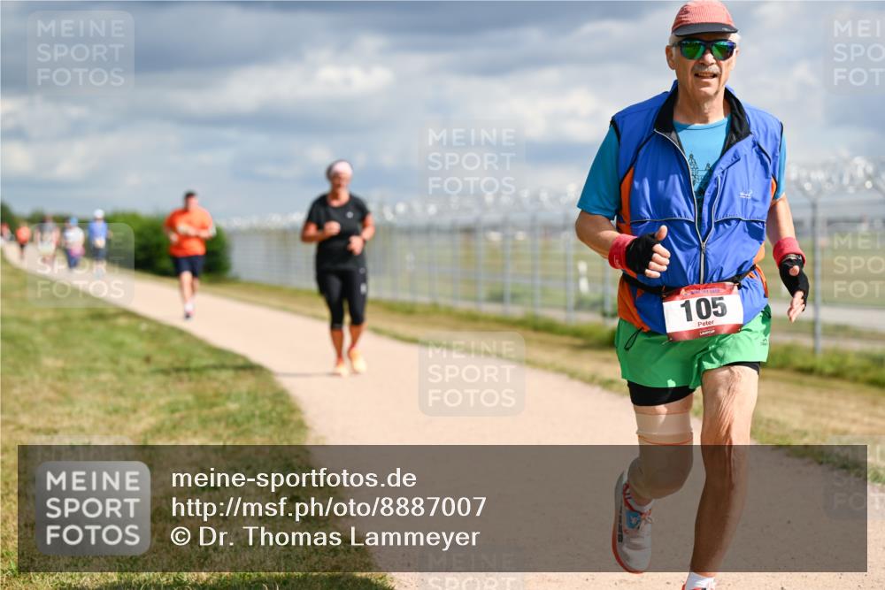 14.09.2025 - Airport Race Dr. Thomas Lammeyer http://msf.ph/oto/8887007 14.09.2025 12:48:57 Laufen 105 meine-sportfotos.de