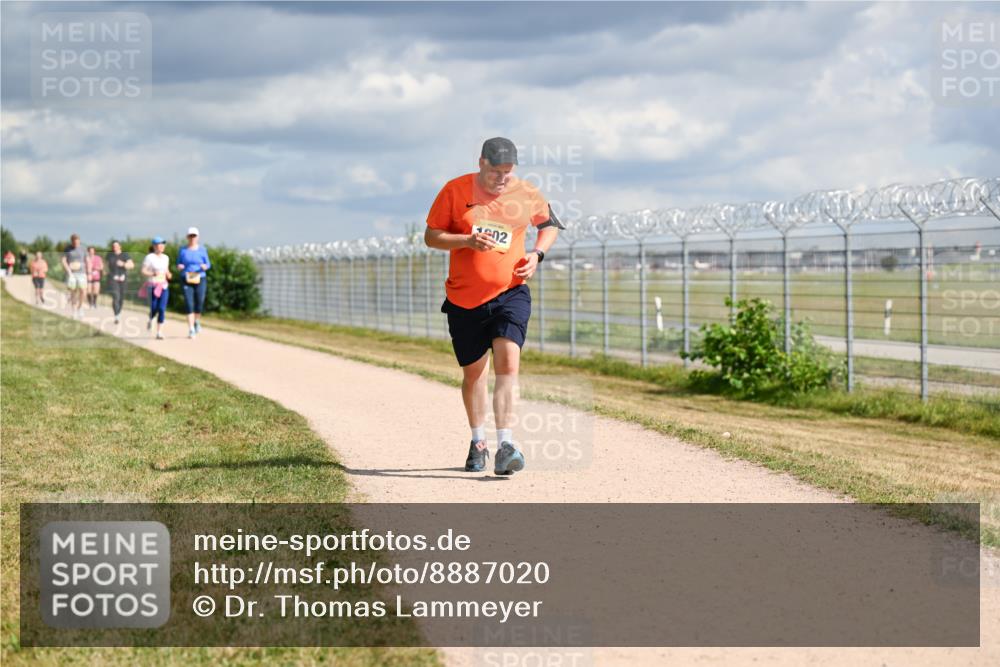 14.09.2025 - Airport Race Dr. Thomas Lammeyer http://msf.ph/oto/8887020 14.09.2025 12:49:05 Laufen 1602 meine-sportfotos.de