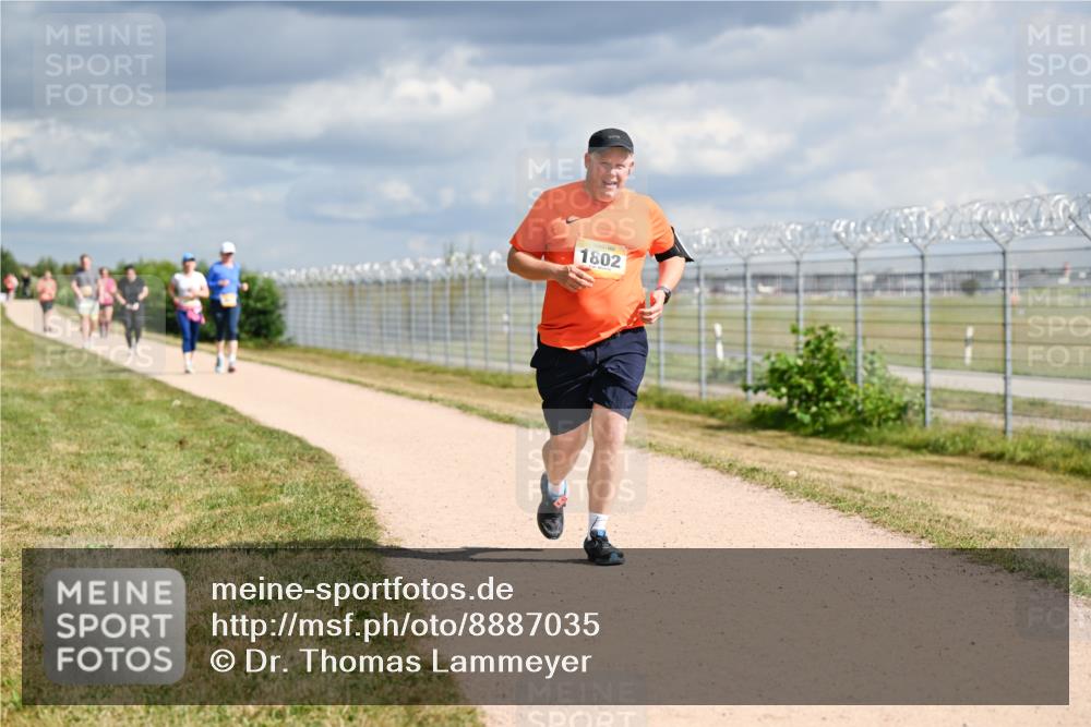14.09.2025 - Airport Race Dr. Thomas Lammeyer http://msf.ph/oto/8887035 14.09.2025 12:49:06 Laufen 1802 meine-sportfotos.de