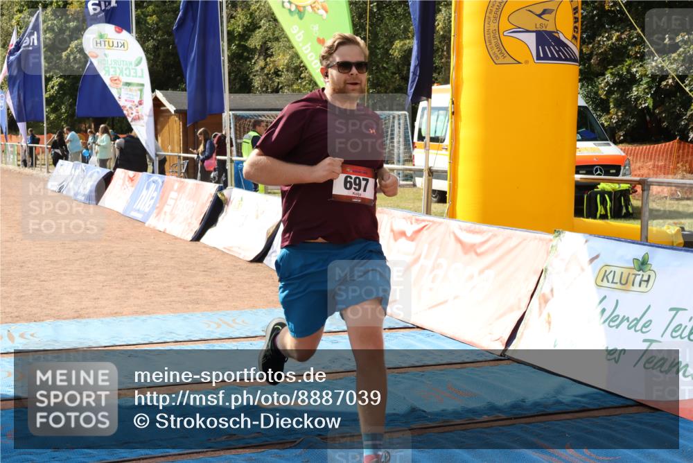 14.09.2025 - Airport Race Strokosch-Dieckow http://msf.ph/oto/8887039 14.09.2025 12:53:53 Ziel 673, 697, 1327, 1627 meine-sportfotos.de