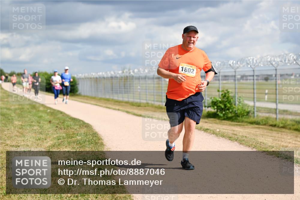 14.09.2025 - Airport Race Dr. Thomas Lammeyer http://msf.ph/oto/8887046 14.09.2025 12:49:07 Laufen 1802 meine-sportfotos.de
