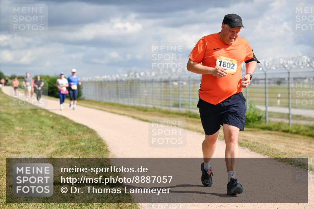 14.09.2025 - Airport Race Dr. Thomas Lammeyer http://msf.ph/oto/8887057 14.09.2025 12:49:07 Laufen 1802 meine-sportfotos.de